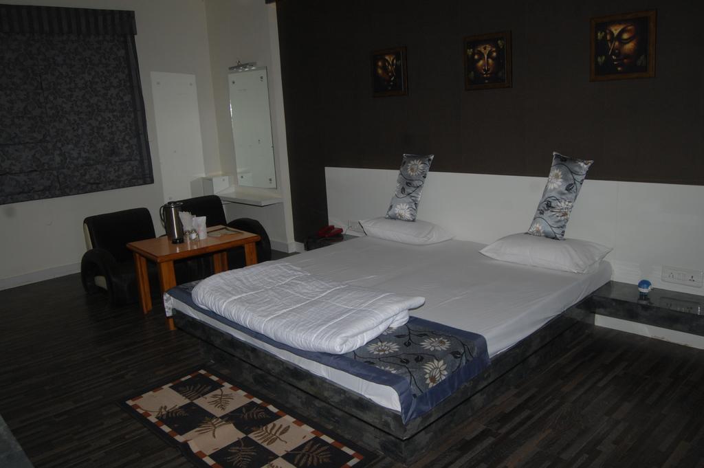 Hotel Sonchiraiya Shivpurī Szoba fotó